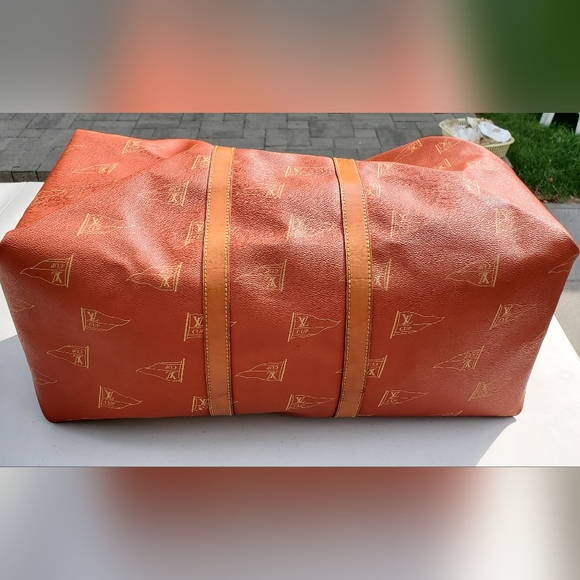 Louis Vuitton Keepall Bandoulière - American Cup Limited Edition - Picture 2 of 10